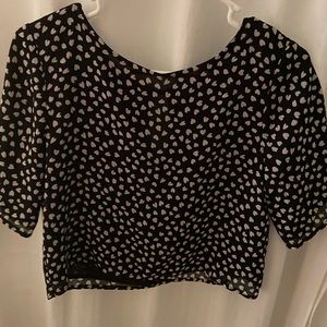 Cropped Abercrombie black & white top